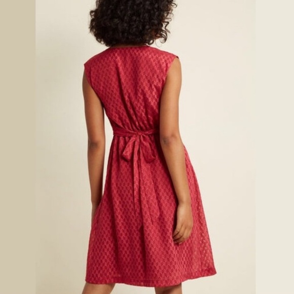 MODCLOTH Button Front Retro Chevron A-Line Dress small NEW sash belt - Picture 3 of 5